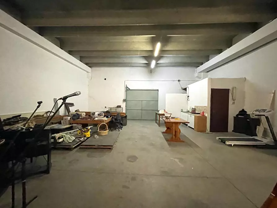 Immagine 9 di Capannone industriale in vendita  a Vezzano Ligure