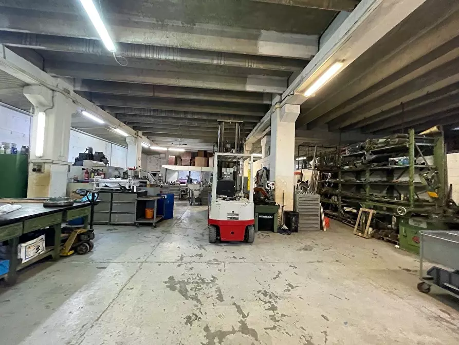 Immagine 5 di Capannone industriale in vendita  a Vezzano Ligure