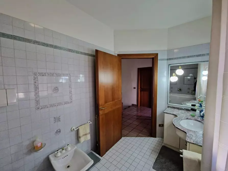 Immagine 20 di Villetta a schiera in vendita  a Santa Croce Sull'arno