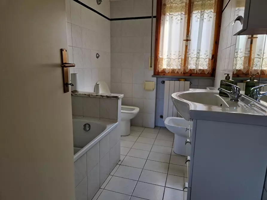 Immagine 8 di Appartamento in affitto  a Rosignano Marittimo