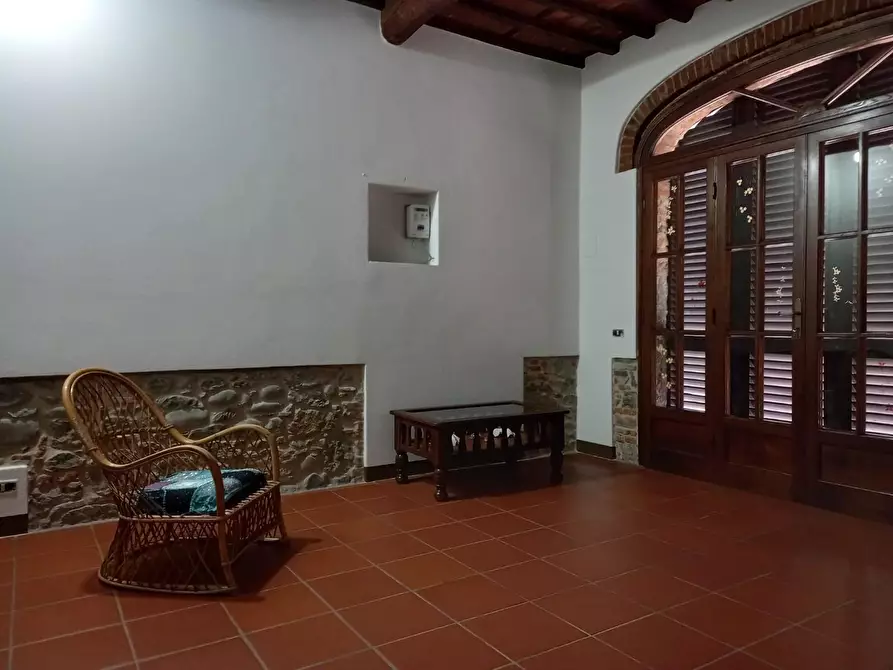 Immagine 14 di Casa colonica in vendita  a Capannori