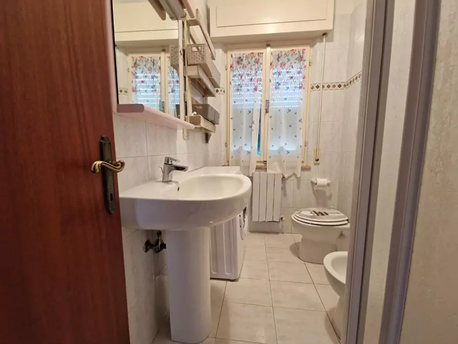 Immagine 11 di Appartamento in affitto  a Rosignano Marittimo