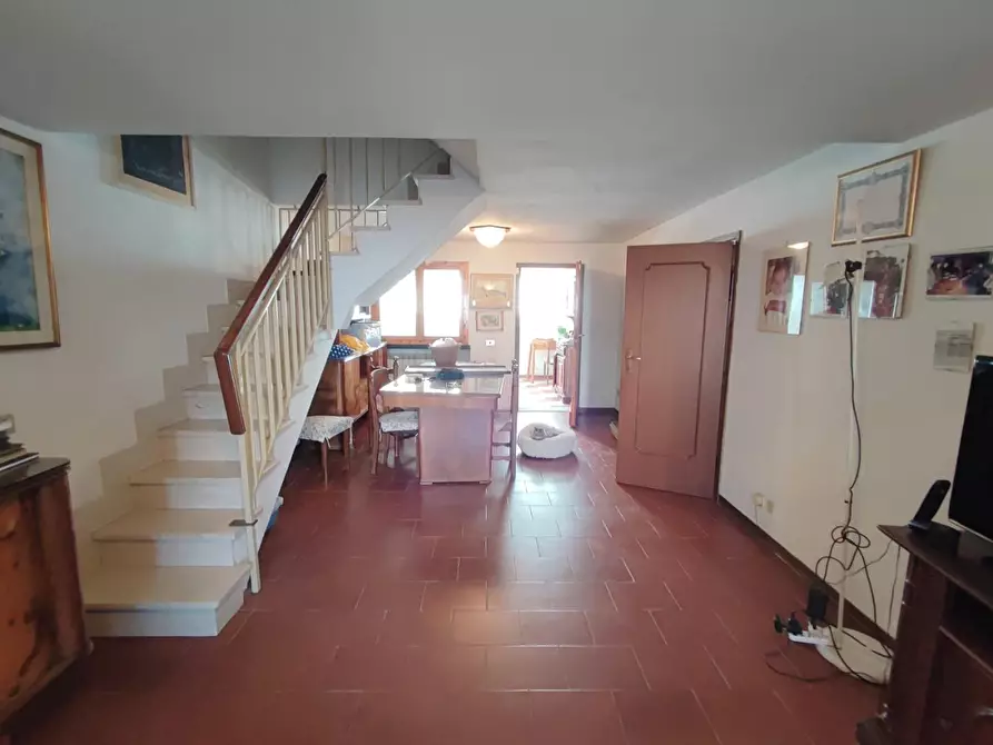 Immagine 10 di Casa bifamiliare in vendita  a Viareggio