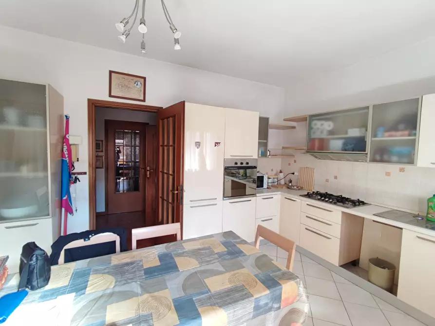 Immagine 6 di Casa bifamiliare in vendita  a Viareggio