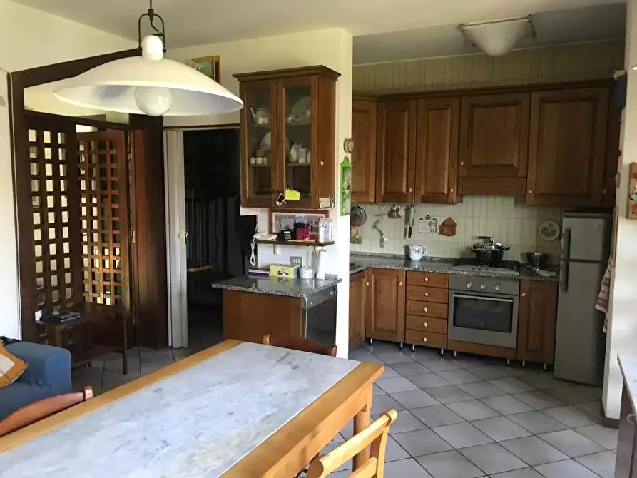 Immagine 23 di Villa in vendita  a Capannori