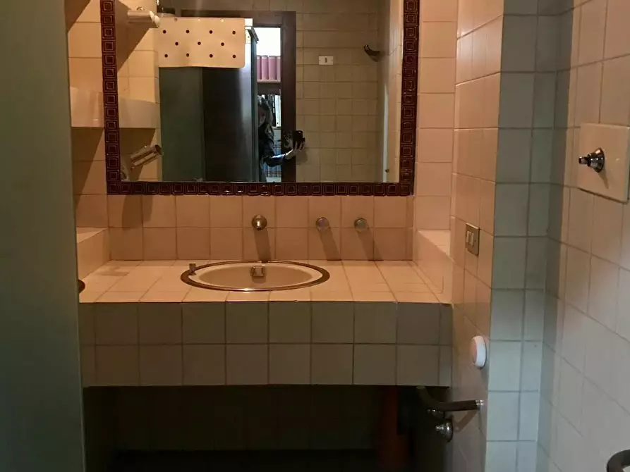 Immagine 22 di Villa in vendita  a Capannori