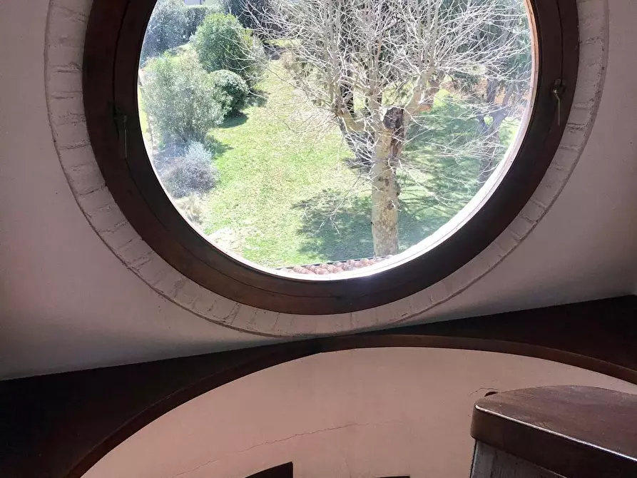 Immagine 21 di Villa in vendita  a Capannori