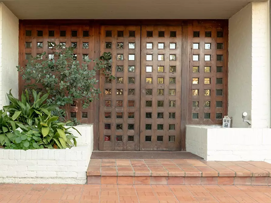 Immagine 7 di Villa in vendita  a Capannori