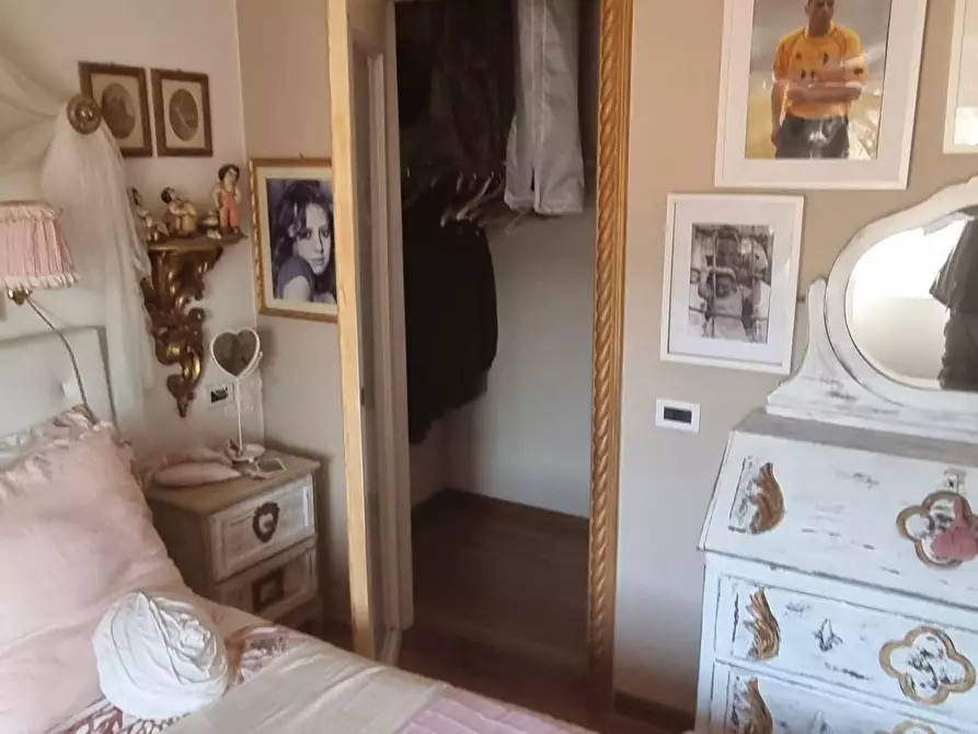 Immagine 18 di Appartamento in vendita  a Carrara