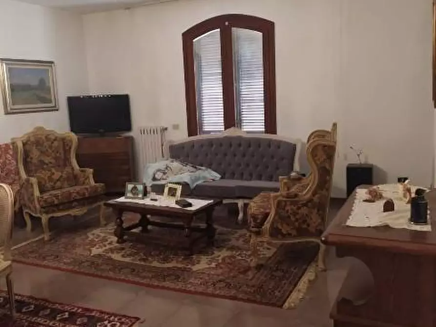 Immagine 23 di Villa in vendita  a Montopoli In Val D'arno