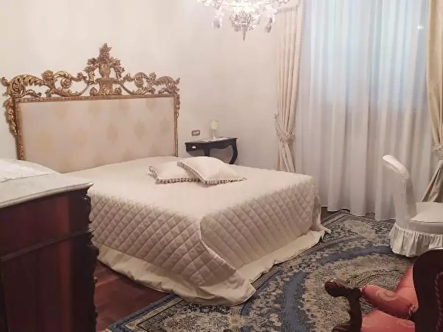 Immagine 21 di Villa in vendita  a Montopoli In Val D'arno