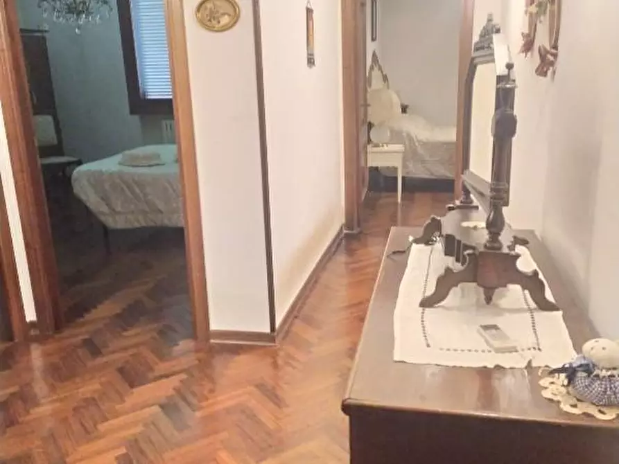 Immagine 31 di Villa in vendita  a Montopoli In Val D'arno