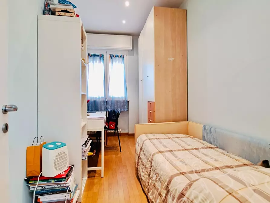 Immagine 19 di Appartamento in vendita  a Viareggio