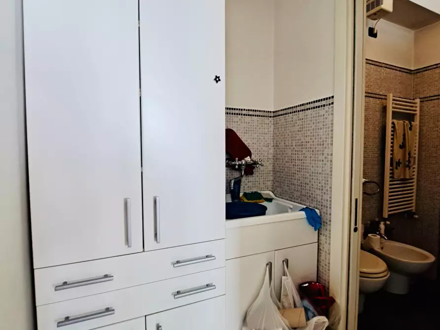 Immagine 16 di Appartamento in vendita  a Viareggio