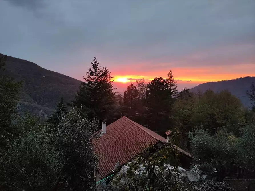 Immagine 19 di Casa indipendente in vendita  a Massa