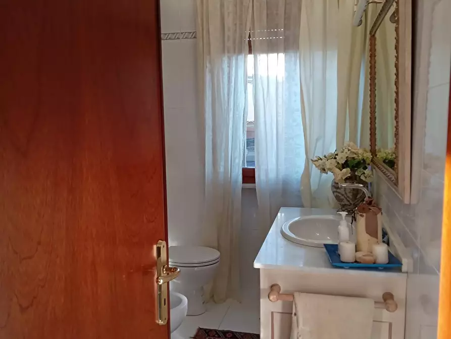 Immagine 60 di Appartamento in vendita  a Rosignano Marittimo