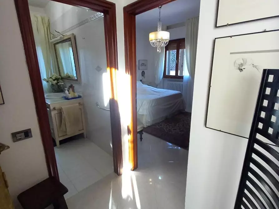 Immagine 43 di Appartamento in vendita  a Rosignano Marittimo