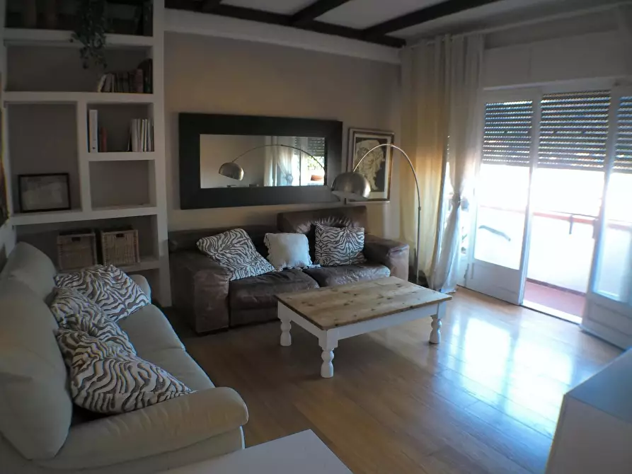 Immagine 3 di Appartamento in vendita  a Carrara