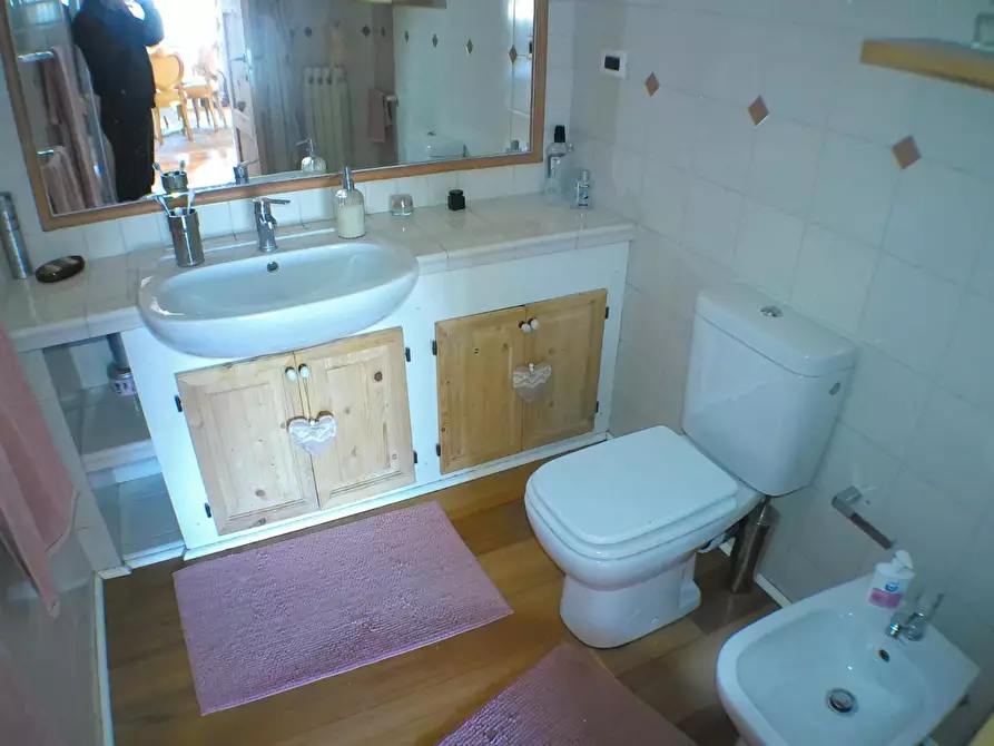 Immagine 16 di Appartamento in vendita  a Carrara