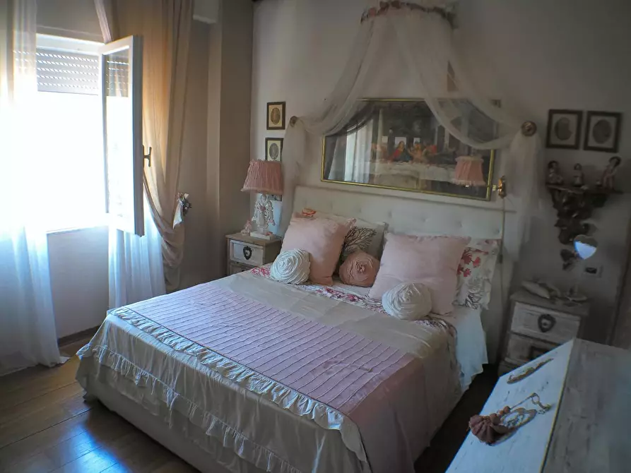 Immagine 21 di Appartamento in vendita  a Carrara