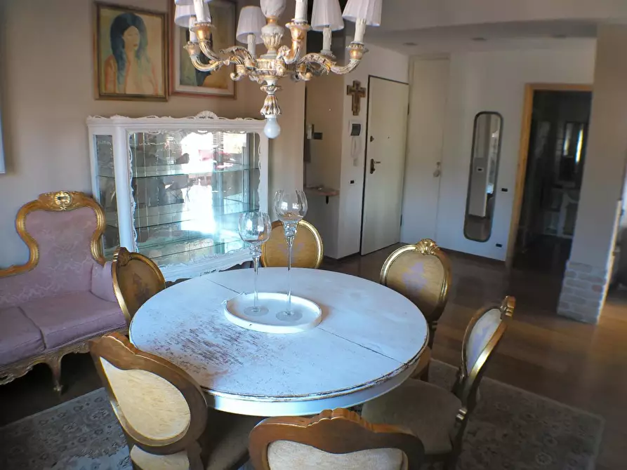 Immagine 9 di Appartamento in vendita  a Carrara