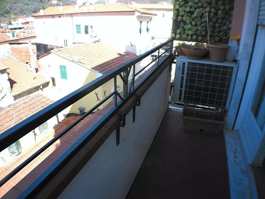 Immagine 23 di Appartamento in vendita  a Carrara