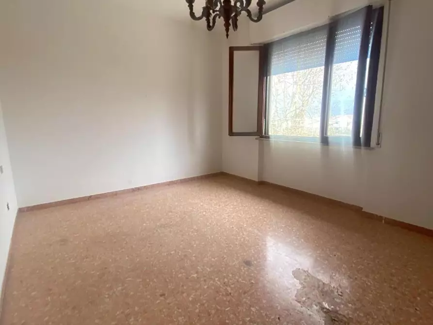 Immagine 12 di Appartamento in vendita  a Vecchiano