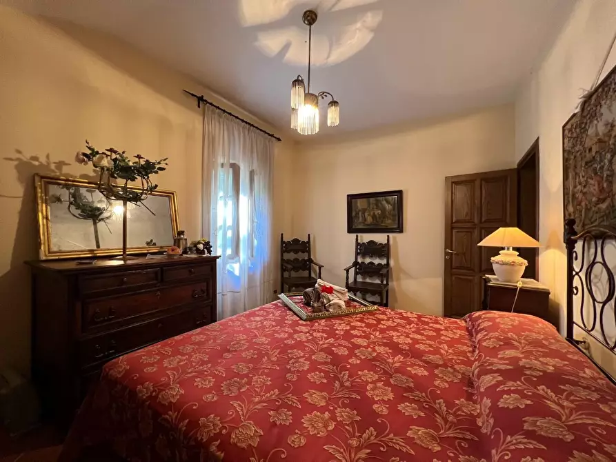 Immagine 28 di Villa in vendita  a Villafranca In Lunigiana