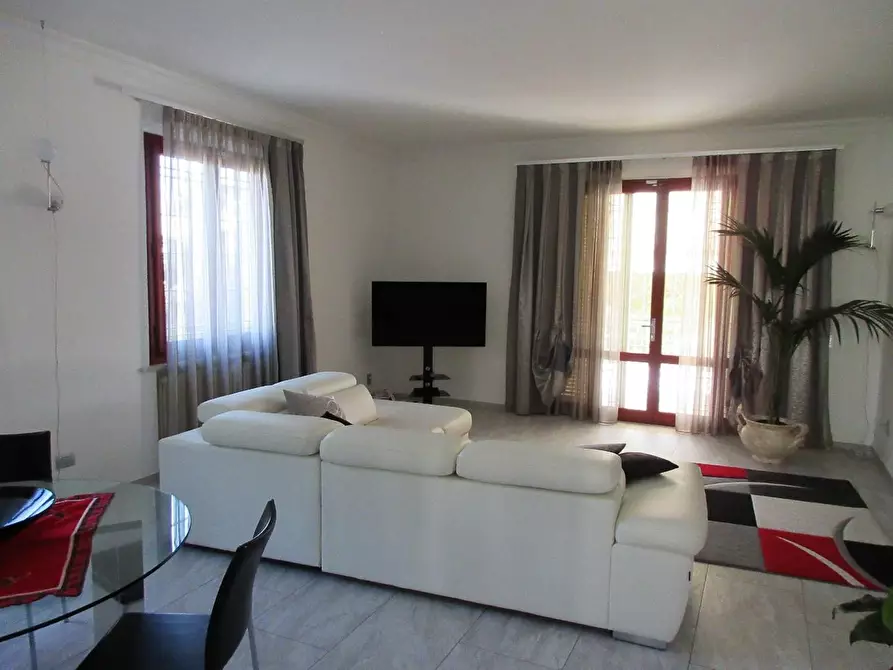 Immagine 3 di Villa in vendita  a Vinci