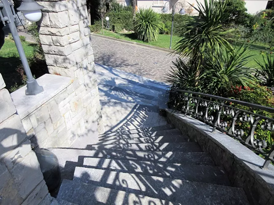 Immagine 15 di Villa in vendita  a Vinci