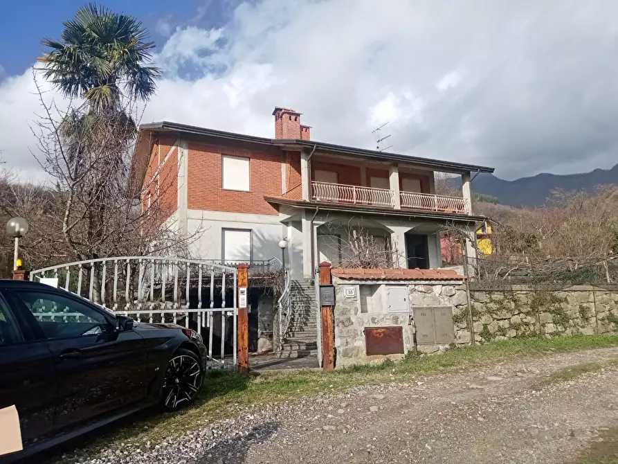 Immagine 1 di Casa indipendente in vendita  a Bagnone