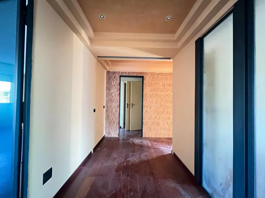 Immagine 14 di Ufficio in vendita  a Vinci