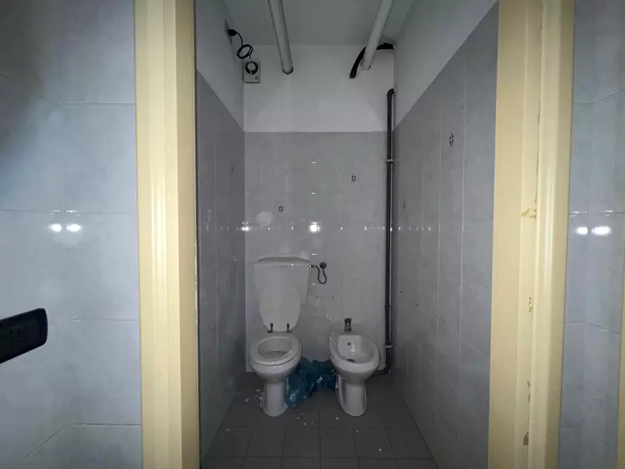 Immagine 16 di Ufficio in vendita  a Vinci