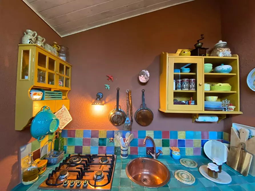 Immagine 6 di Villa in vendita  a Sarzana