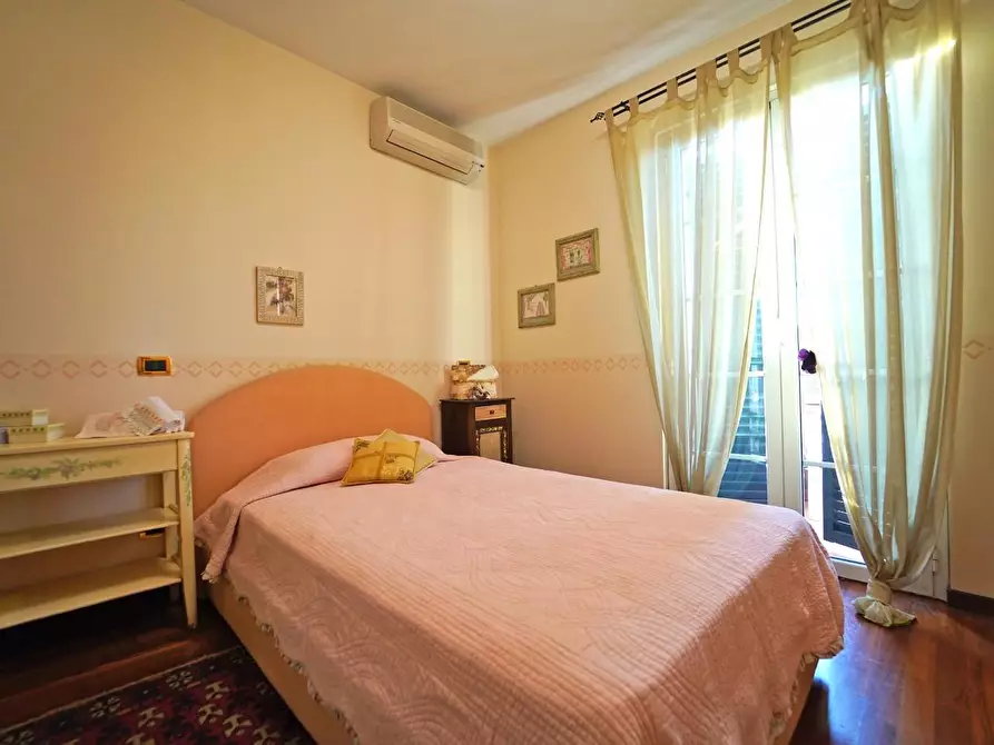 Immagine 44 di Villa in vendita  a Sarzana