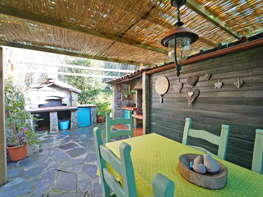 Immagine 32 di Villa in vendita  a Sarzana