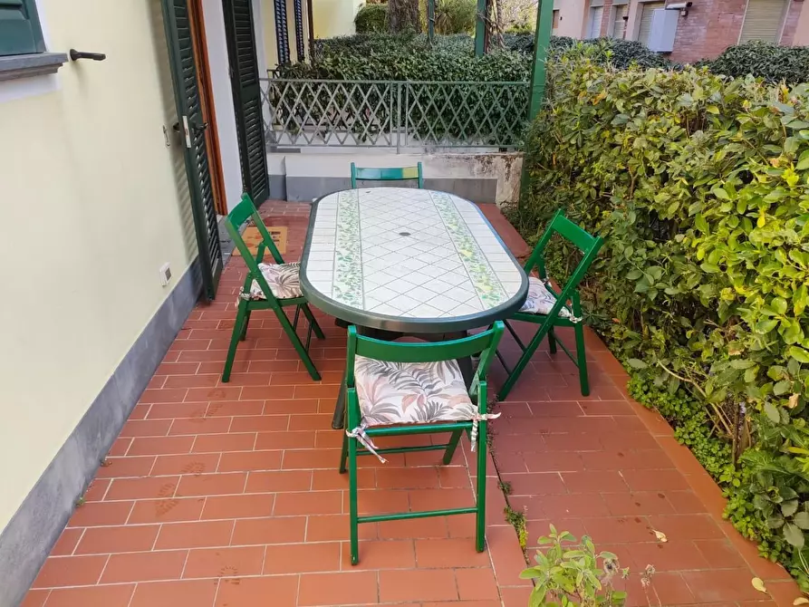 Immagine 5 di Appartamento in affitto  a Massa