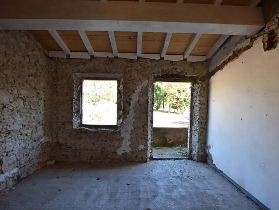 Immagine 12 di Appartamento in vendita  a Pisa