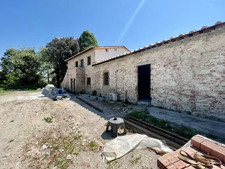 Immagine 2 di Appartamento in vendita  a Pisa