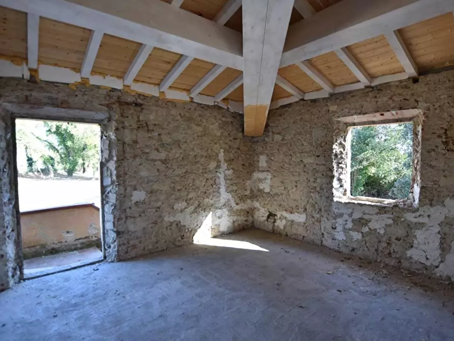 Immagine 9 di Appartamento in vendita  a Pisa