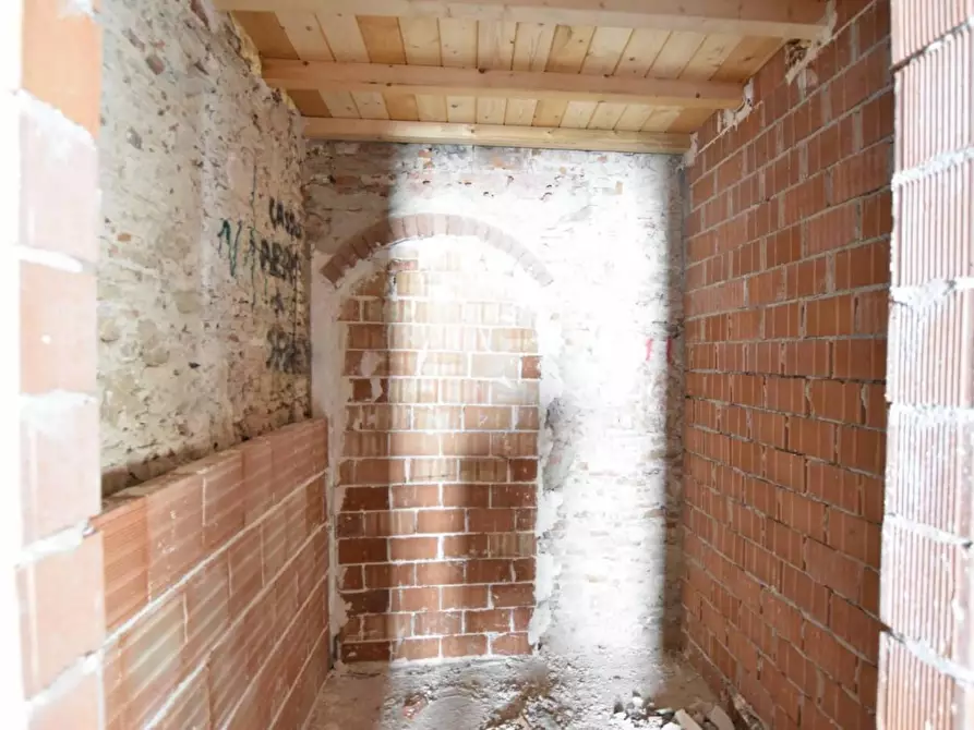 Immagine 7 di Appartamento in vendita  a Pisa