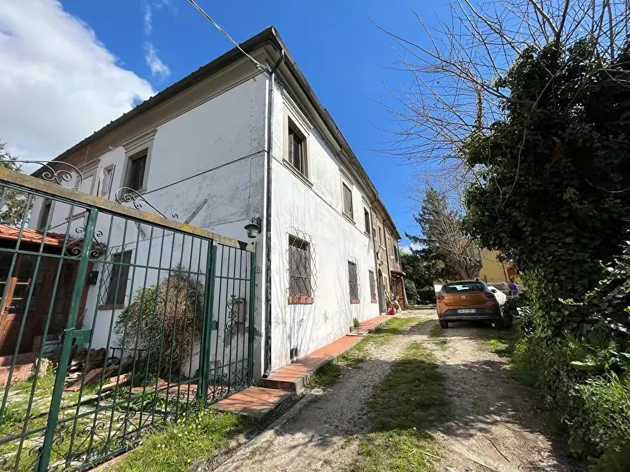 Immagine 1 di Porzione di casa in vendita  a Fauglia