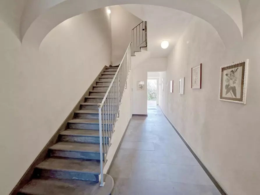 Immagine 11 di Appartamento in vendita  a Pisa