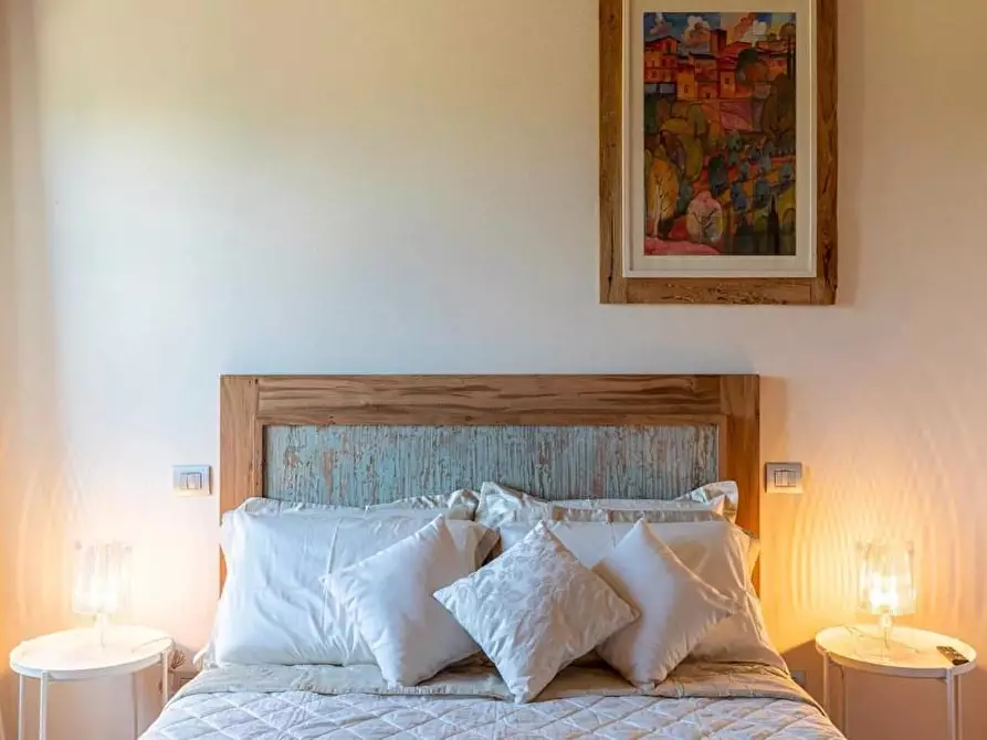 Immagine 13 di Appartamento in vendita  a San Gimignano