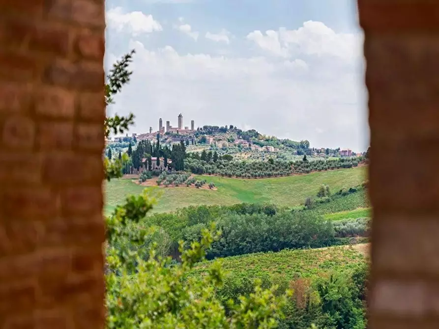 Immagine 2 di Appartamento in vendita  a San Gimignano