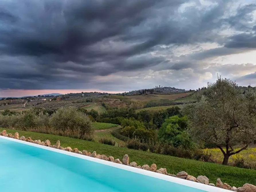 Immagine 4 di Appartamento in vendita  a San Gimignano