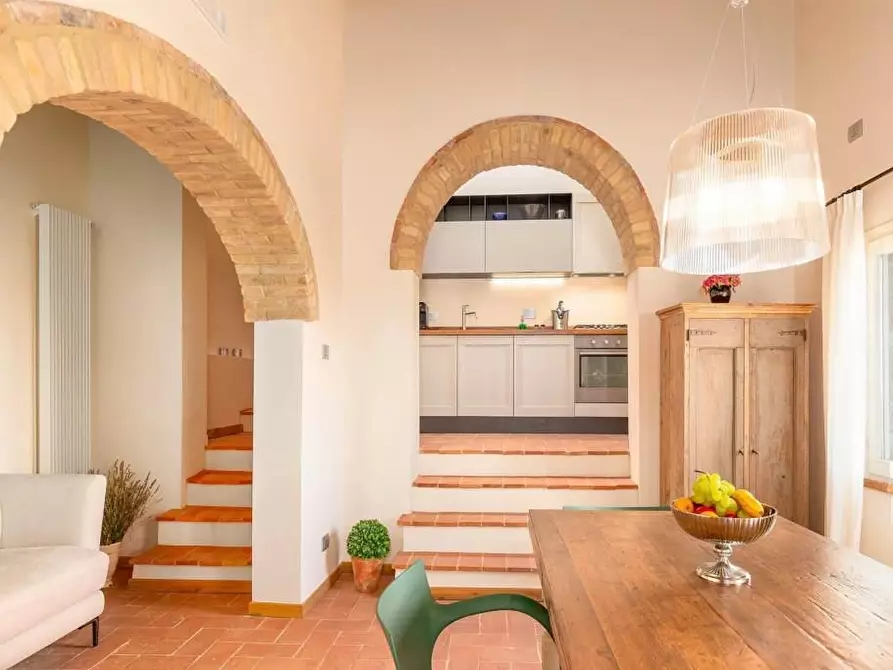 Immagine 7 di Appartamento in vendita  a San Gimignano