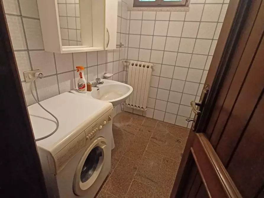 Immagine 47 di Villa in vendita  a Carrara