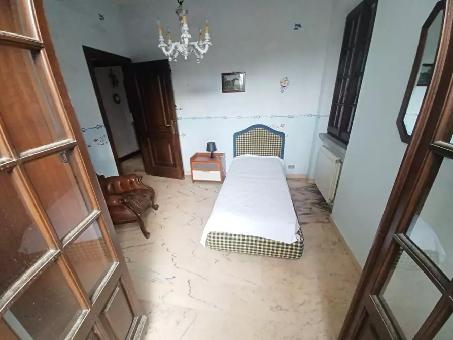 Immagine 24 di Villa in vendita  a Carrara