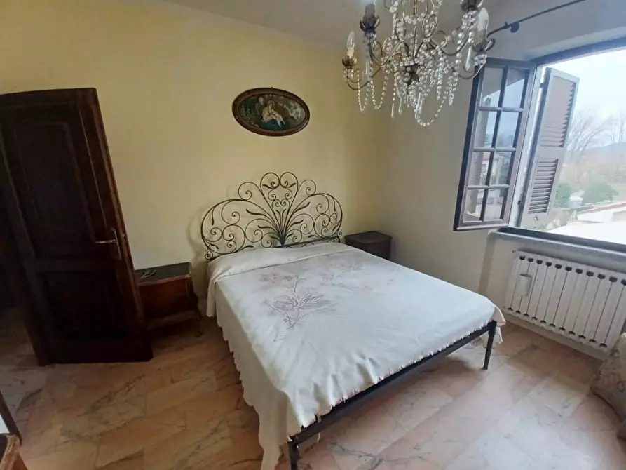 Immagine 20 di Villa in vendita  a Carrara